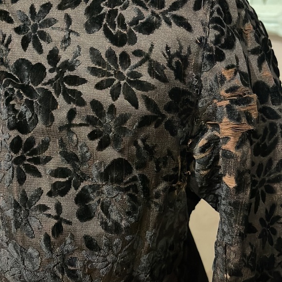 Antique Velvet Jacket - Picture 6 of 10
